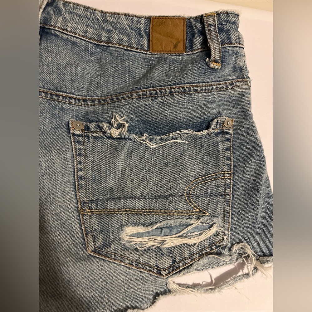 American Eagle high Rise button fly Shortie Shorts Cutoff Distressed raw hem 6 - Picture 4 of 8